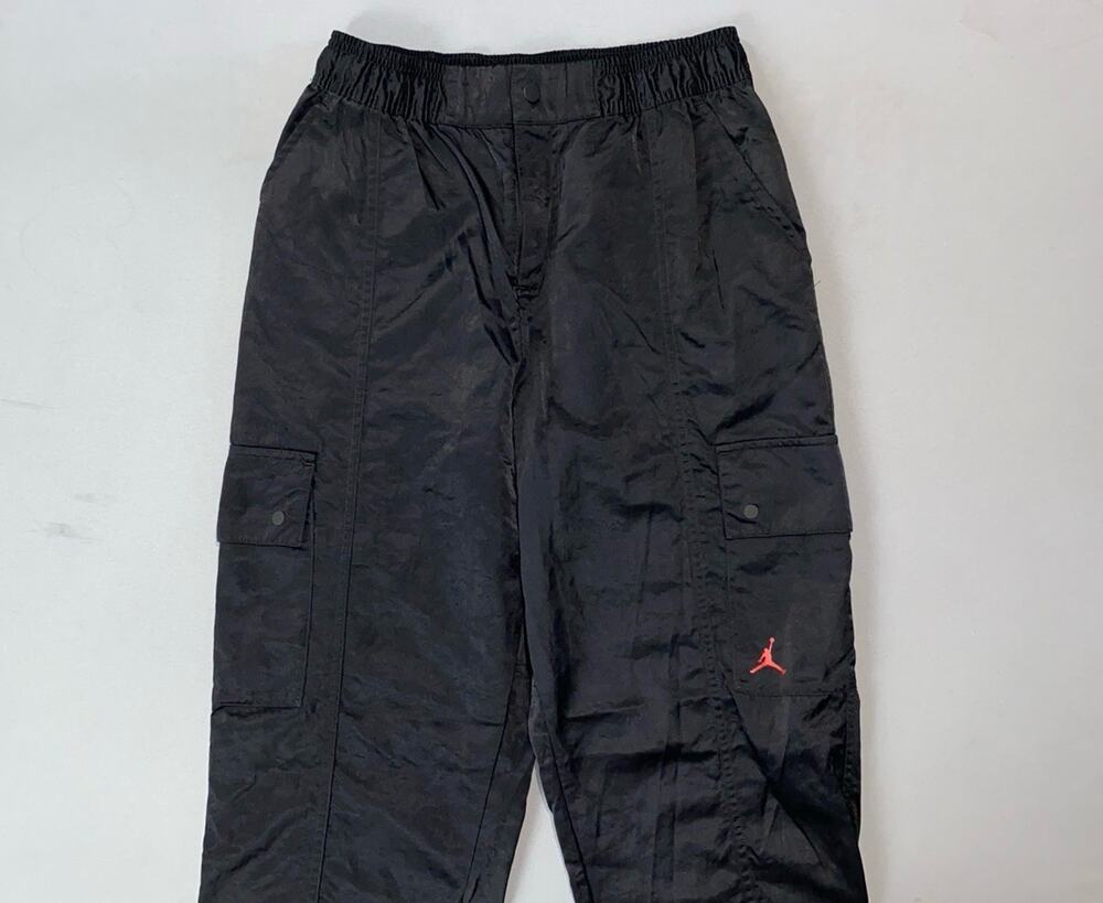Nike DJ2650 Women's Jordan Heritage Utility Athletic Cargo Pants. Black, Size S.
